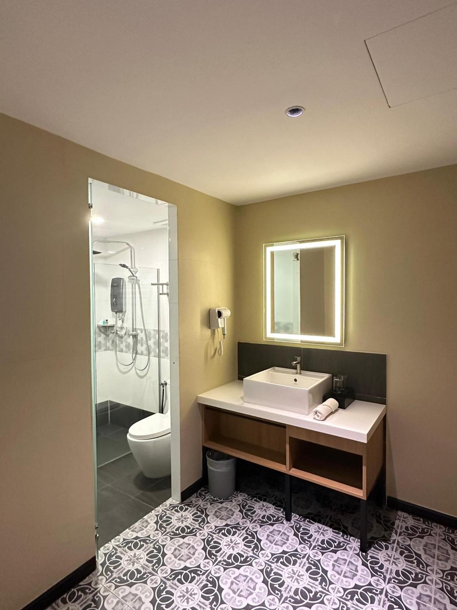Nb Hotel ジョホールバル エクステリア 写真
