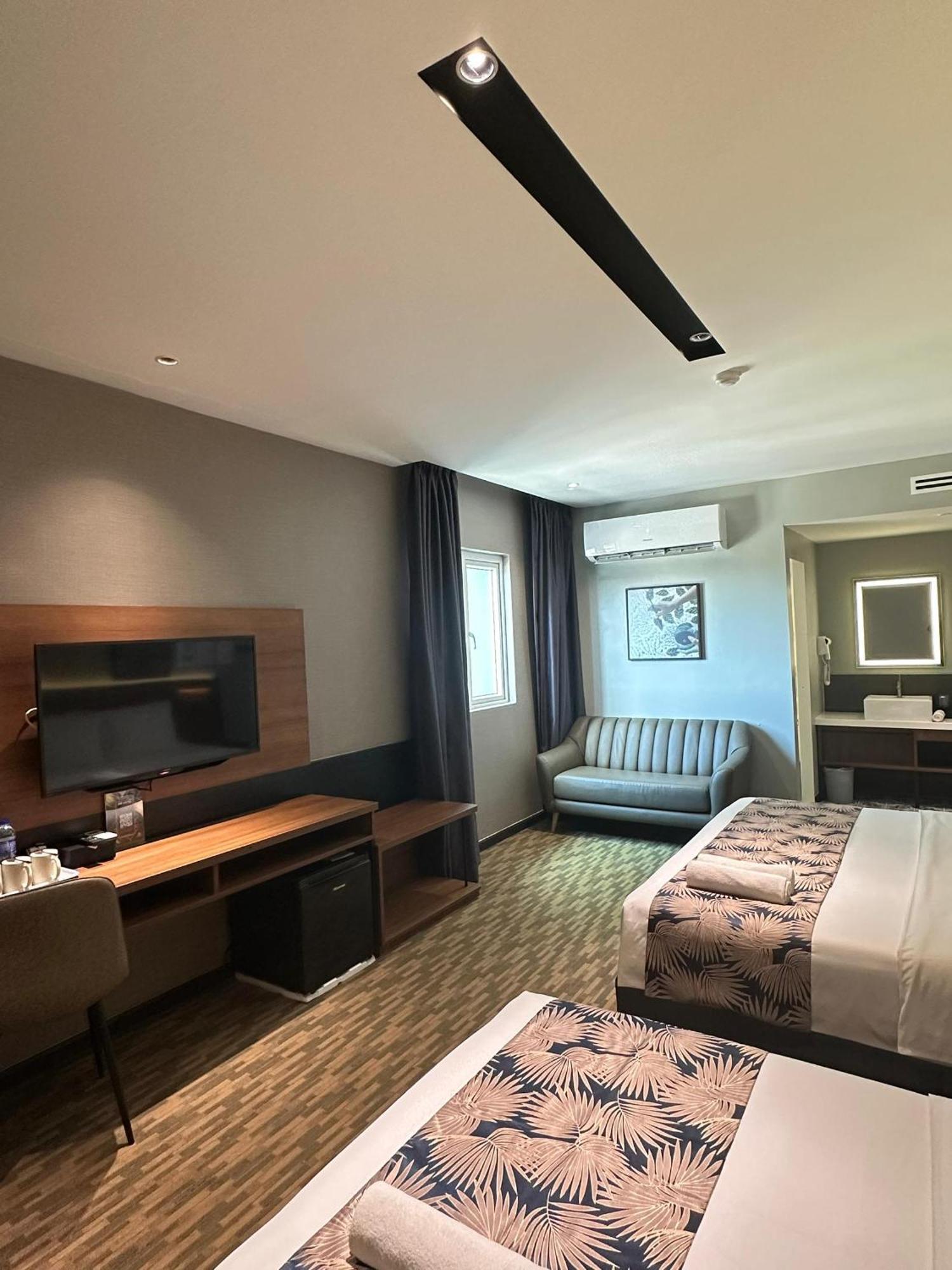 Nb Hotel ジョホールバル エクステリア 写真