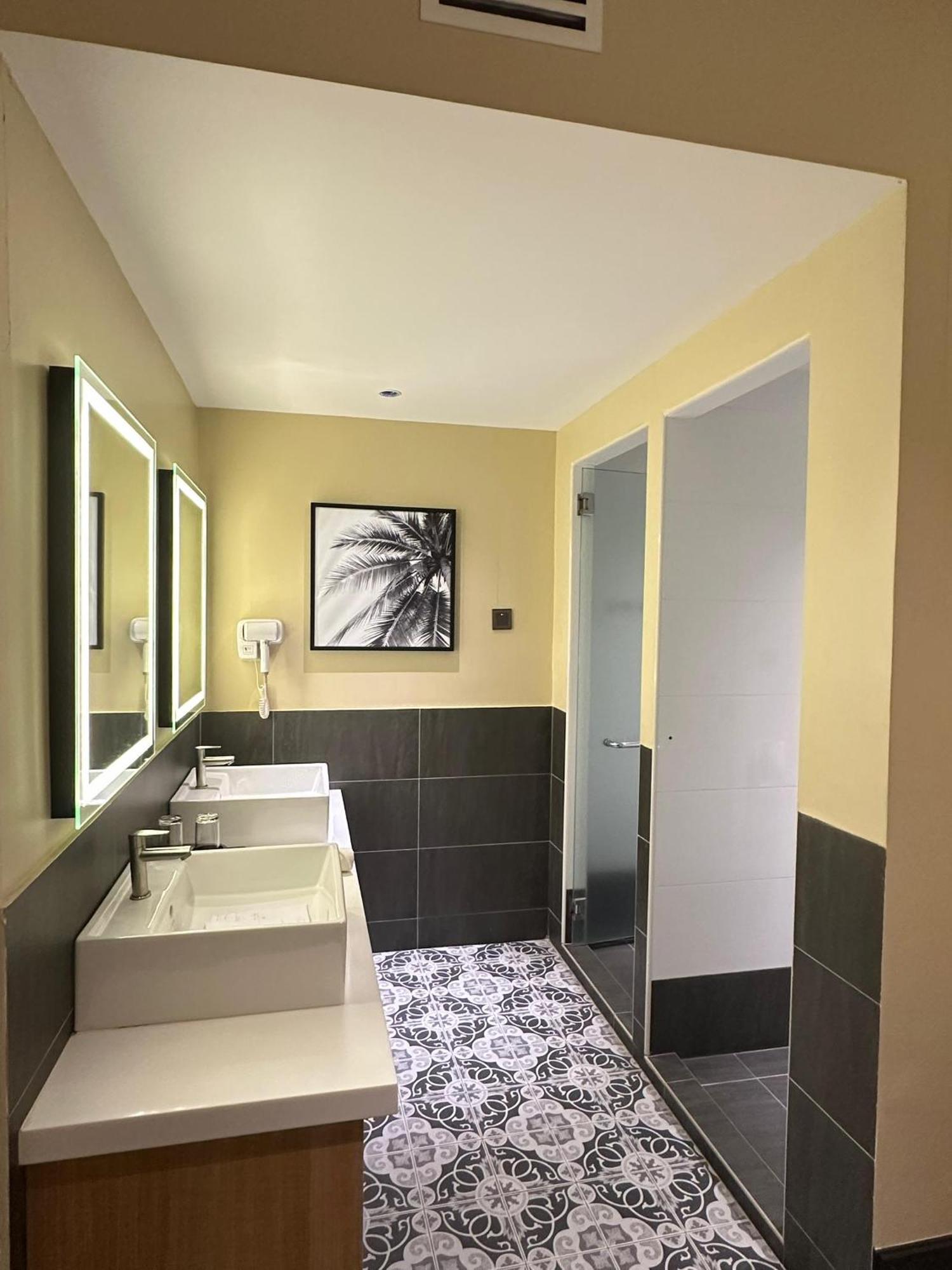 Nb Hotel ジョホールバル エクステリア 写真