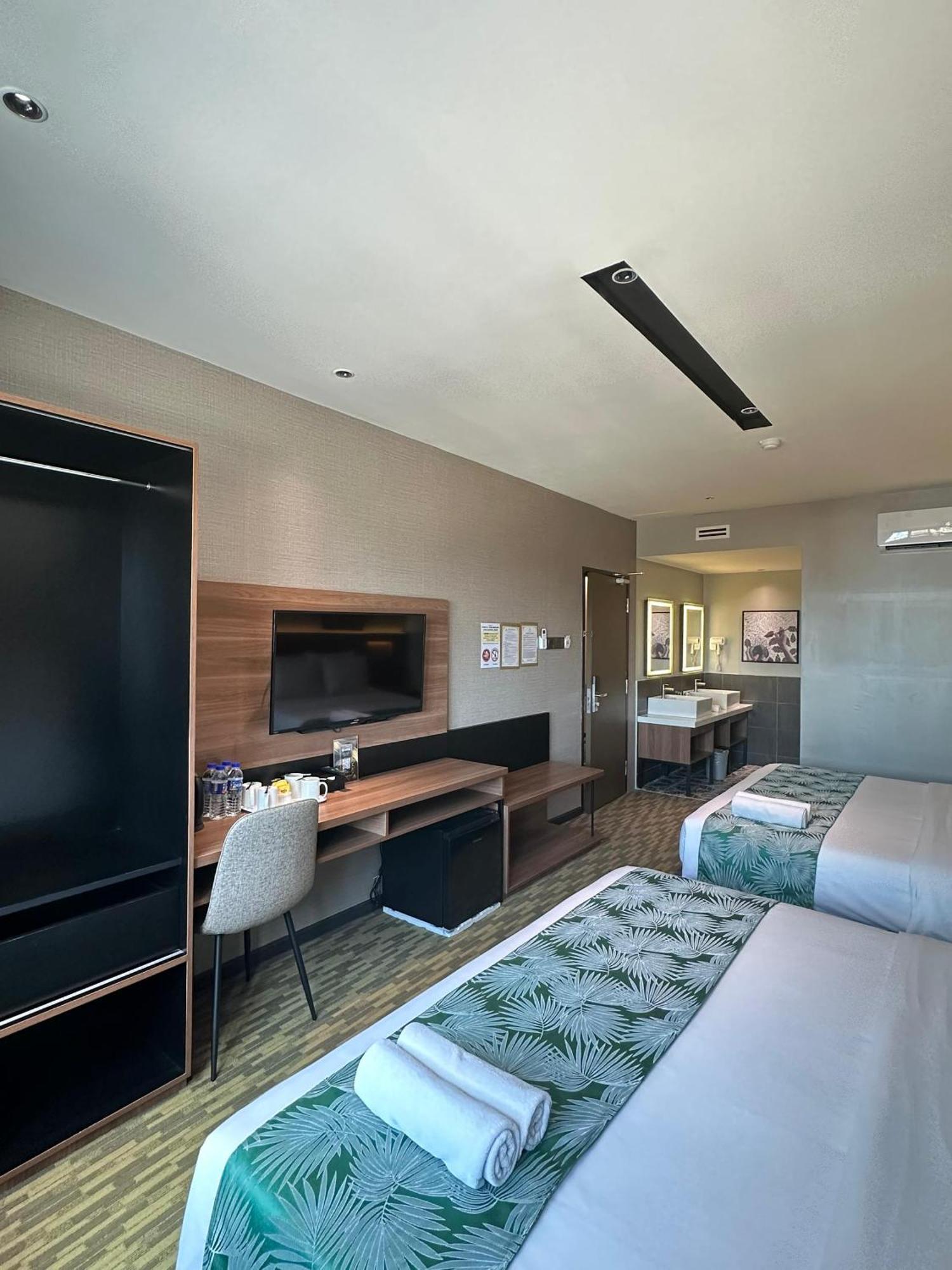 Nb Hotel ジョホールバル エクステリア 写真